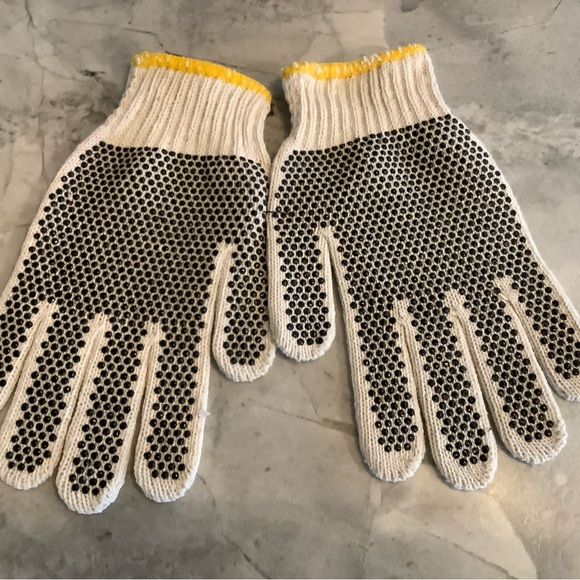 🆕Bee Gardening Gloves and Trowel - Picture 3 of 7